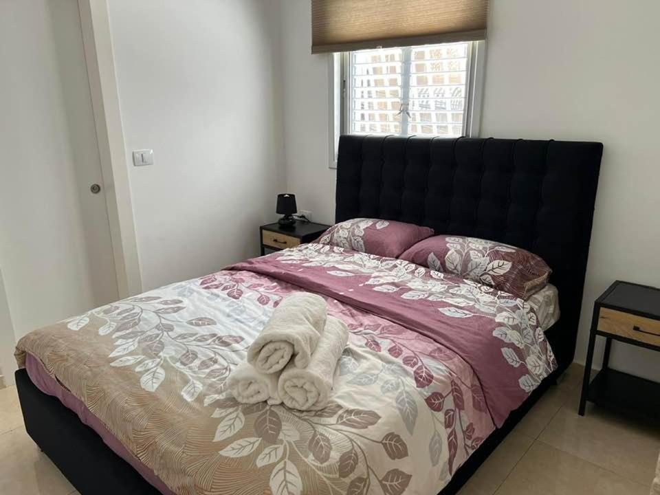 Apartments4You Etsel 巴特亚姆 外观 照片