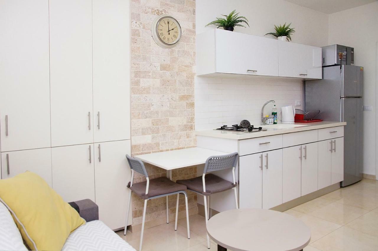 Apartments4You Etsel 巴特亚姆 外观 照片